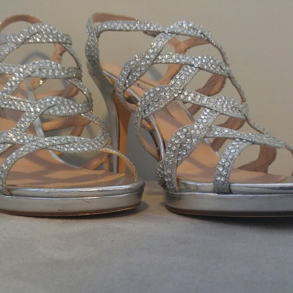 Women shoe - Picture 2 of 8